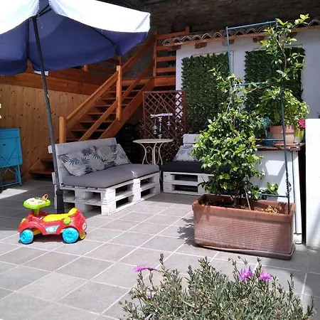 La Casa Blu Vakantiehuis Calliano (Piedmont)