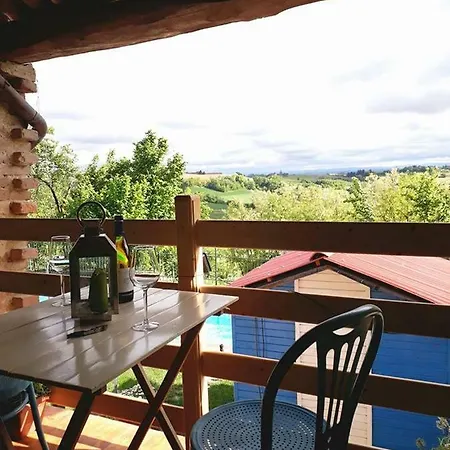 La Casa Blu Tatil Evi Calliano (Piedmont)